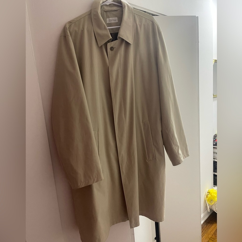 Barneys New York Beige Hidden Button Car Coat Mac Jacket 44R Men’s